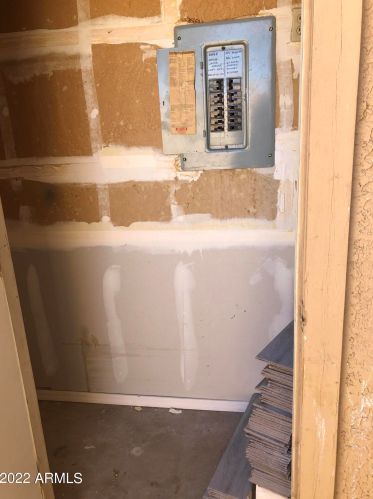 4601 102nd Ave, Phoenix AZ  85037-5202 exterior