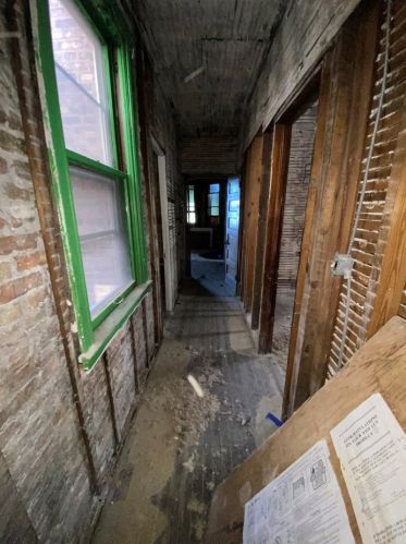 4421 Monroe St, Chicago IL 60624-2517 exterior