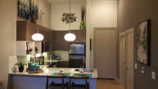 2613 Lamar Blvd, Austin TX  78704-4259 exterior