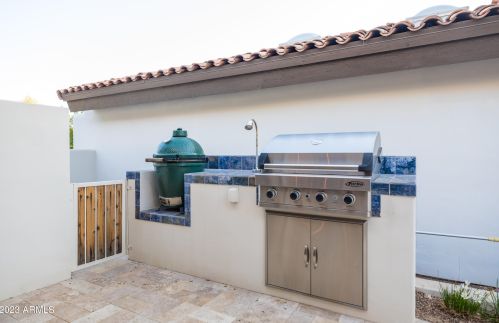 6184 28th Pl, Phoenix AZ  85016-2156 exterior