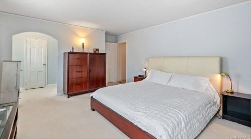 28 Cedar St, Mount Vernon NY 10552-3007 exterior