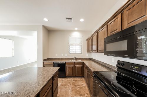 2629 73rd Dr, Phoenix AZ  85035-3253 exterior