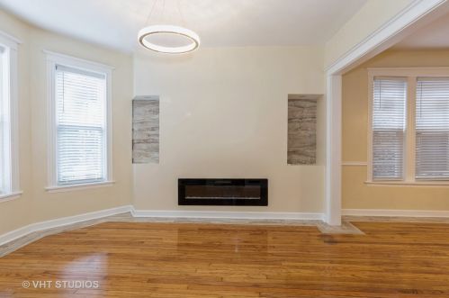 6734 Michigan Ave, Chicago IL  60637-3921 exterior