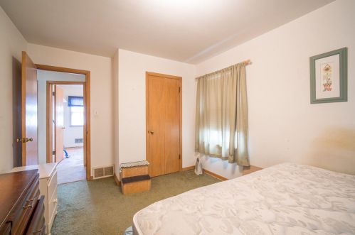 4547 74, Milwaukee WI 53213-1735 exterior