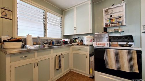 3622 Maunalei Ave, Honolulu HI 96816-2322 exterior