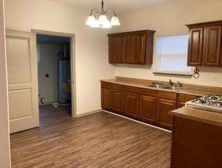 1006 Chestnut St, Denison TX  75021-4706 exterior