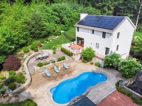 3 Alexandra Dr, Danbury, CT 06812-2731