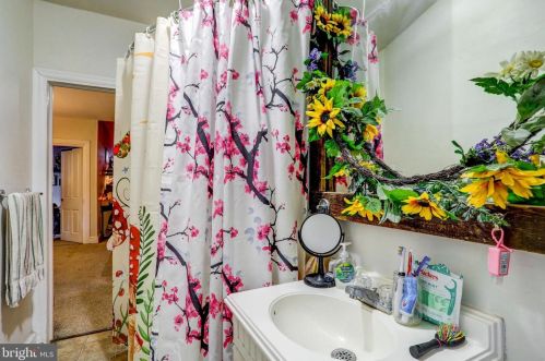 436 Lemon St, Lancaster PA 17603-3345 exterior