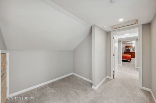 7251 Paxton Ave, Chicago IL  60649-2519 exterior