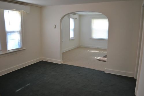 525 Elizabeth St, Kalamazoo MI 49007-2476 exterior