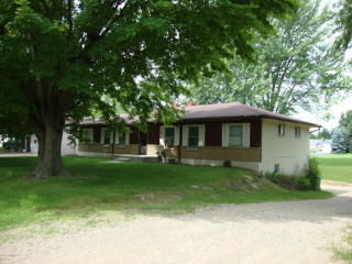 8520 Newhouse St, Kalamazoo, MI 49024-6114