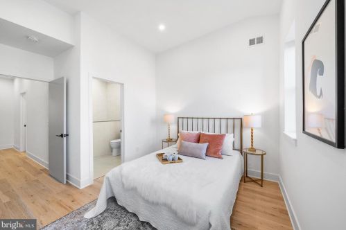 2008 16 St, Philadelphia PA 19121-2339 exterior