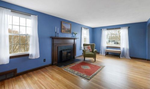 405 Roosevelt Ave, Springfield MA 01118-1160 exterior