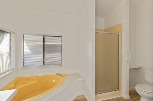 2116 Festival Ln, Modesto CA 95350-0204 exterior