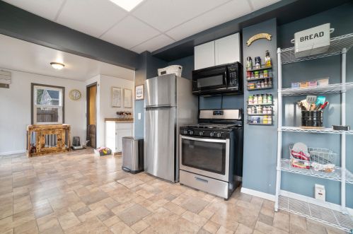 609 2nd St, Duluth MN 55805-2011 exterior