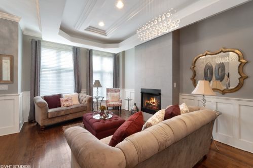 4615 Champlain Ave, Chicago, IL 60653-4211