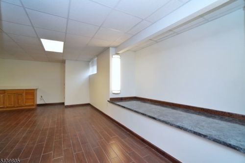 47 Hillside Ave, Berkeley Heights NJ 07922-1708 exterior