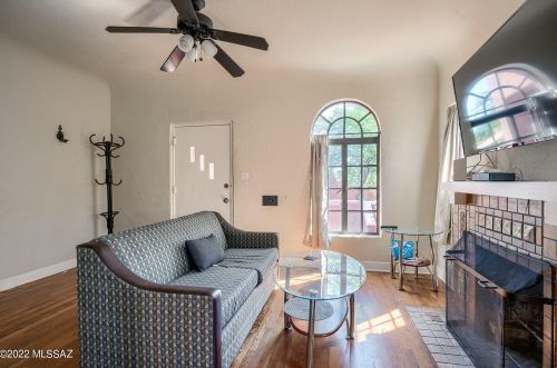 2021 6 St, Tucson AZ 85716-4822 exterior