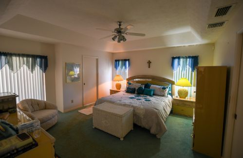 3106 Mall Ter, Fort Pierce FL 34984-6347 exterior