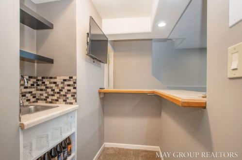 543 Faircrest Ave, Grand Rapids MI 49534-3441 exterior