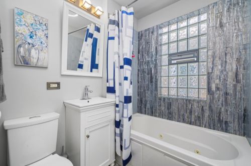 5340 Agatite Ave, Chicago IL 60630-3501 exterior