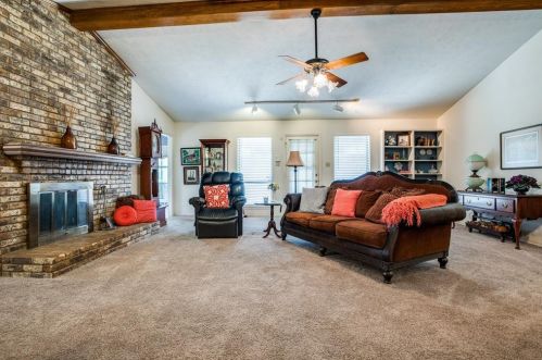 8268 Club Meadows Dr, Dallas, TX 75243-7418