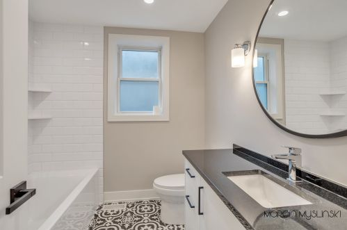 7870 Oakleaf Ave, Chicago IL  60707-1351 exterior