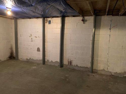 4181 36th St, Milwaukee, WI 53216-1715