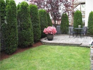 43 Hilliard Ave, Edgewater NJ  07020-1209 exterior