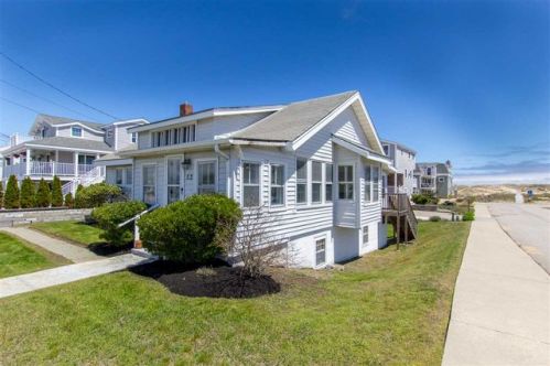 122 Ocean Blvd, Seabrook, NH 03874-4925