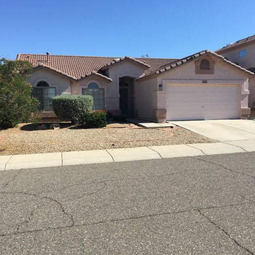 6542 Briles Rd, Phoenix, AZ 85083-1049