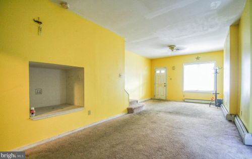 621 Columbia Ave, Darby PA 19023-2510 exterior