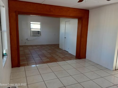 510 Tropical Trl, Merritt Island FL 32953-6016 exterior