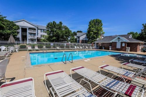 4596 Little Rock Rd, Saint Louis MO 63128-4704 exterior