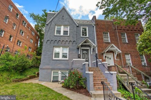 1812 28th Pl, Washington, DC 20020-6447