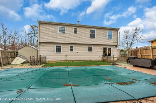 2237 Emerald Park Dr, Lacey NJ  08731-3716 exterior