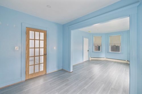 22 Oakland Ave, Providence RI  02919-4307 exterior