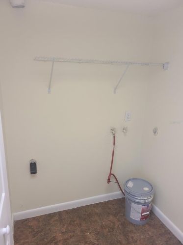 5135 Tennis Ct Cir, Tampa FL 33617-4718 exterior