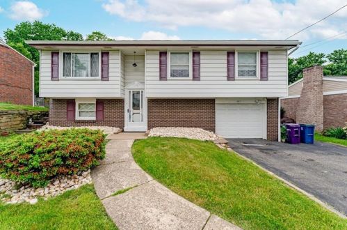 407 Mower Dr, Pittsburgh, PA 15239-1709