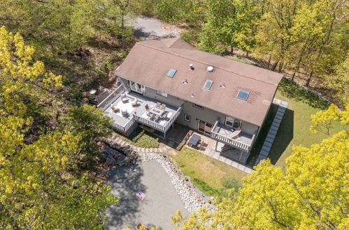 451 Storms Rd, Valley Cottage NY 10989-1215 exterior