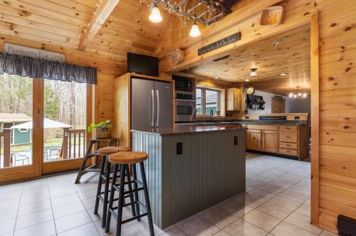 33 Chesley Dr, Barrington, NH 03825-5901