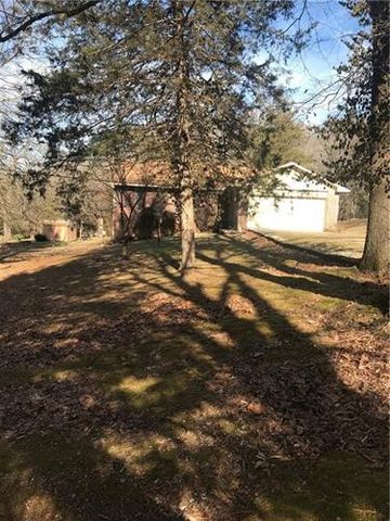 5000 Owen Ln, Springdale, AR 72764-9041