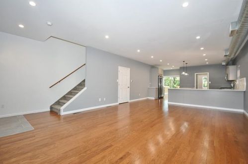 210 Ophelia St, Pittsburgh PA  15213-4230 exterior