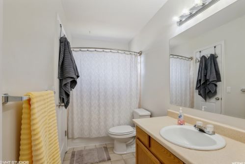 6499 Lotus Way, Taylorsville UT 84081-4307 exterior