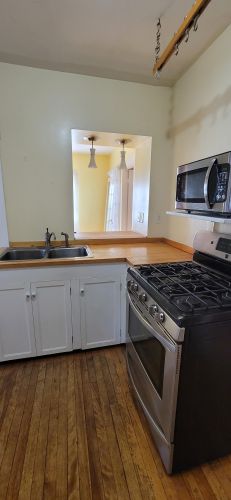 13 Thompson St, Concord NH 03301-2406 exterior