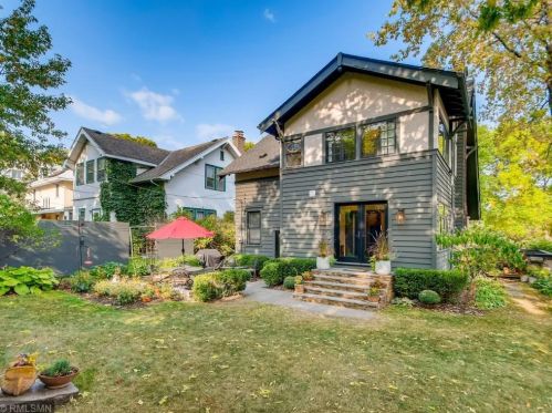 1882 Feronia Ave, Saint Paul MN 55104-3550 exterior