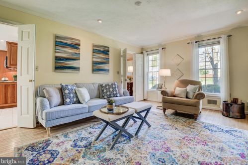 16616 Cutlass Dr, Rockville MD 20853-1332 exterior