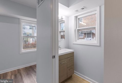 6 Bonsall Ave, Manor PA exterior