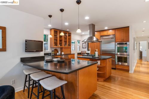 85 Hazel Rd, Berkeley CA 94705-2402 exterior