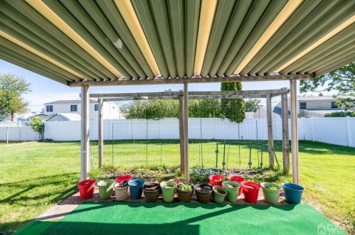 15 Sims Rd, Edison NJ 08817-3034 exterior